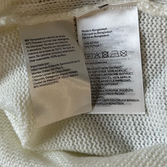 H&M *NWOT* New York Sweater - Picture 7 of 8